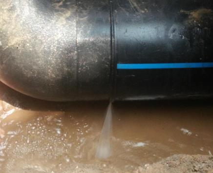 察哈尔右翼后楼顶渗水维修公司为大家分享下察哈尔右翼后卫生间漏水维修修补技术!