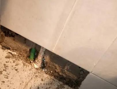 察哈尔右翼后楼顶漏水维修公司分享下修复水管漏水的几种小方法